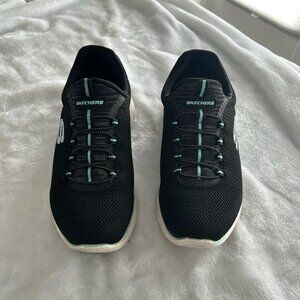 Skechers GoWalk Women's Sz 8 Walking Shoes Slip On Sneakers